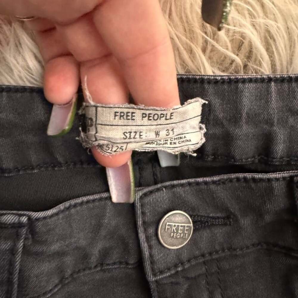 Free People Faded Black Skinny Jeans Size W 31